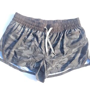 Vuori clementine shorts - black camo L